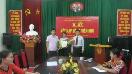 Chi bộ Liên hiệp các Hội Khoa học và Kỹ thuật Hà Giang tổ chức Lễ kết nạp Đảng viên mới