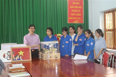 Học sinh trường THPT Việt Lâm tích cực lao động sáng tạo tham gia cuộc thi Sáng tạo thanh thiếu niên nhi đồng